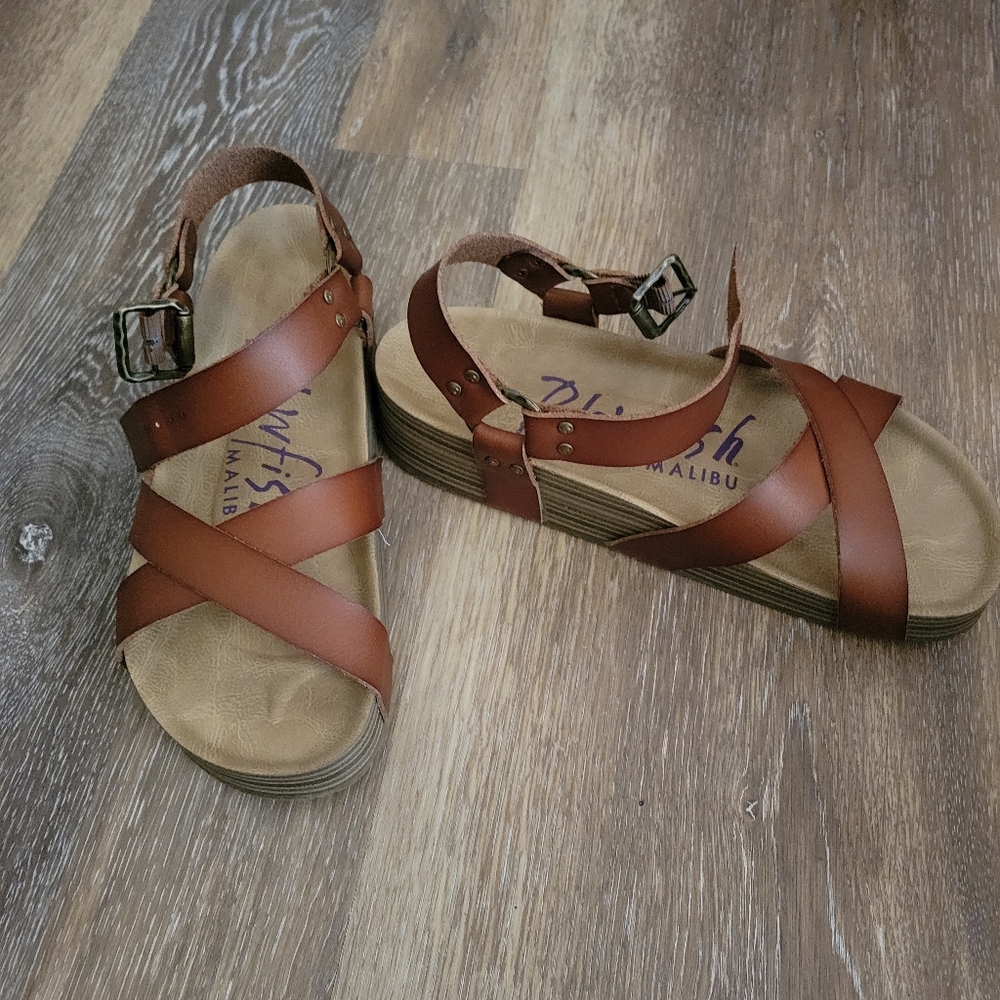Blowfish sandals size 9